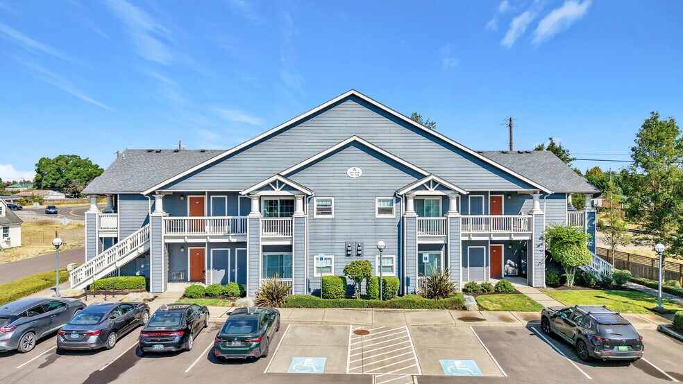 More Photos Of 2211 McKinney Ln, Lebanon Apartments For Sale