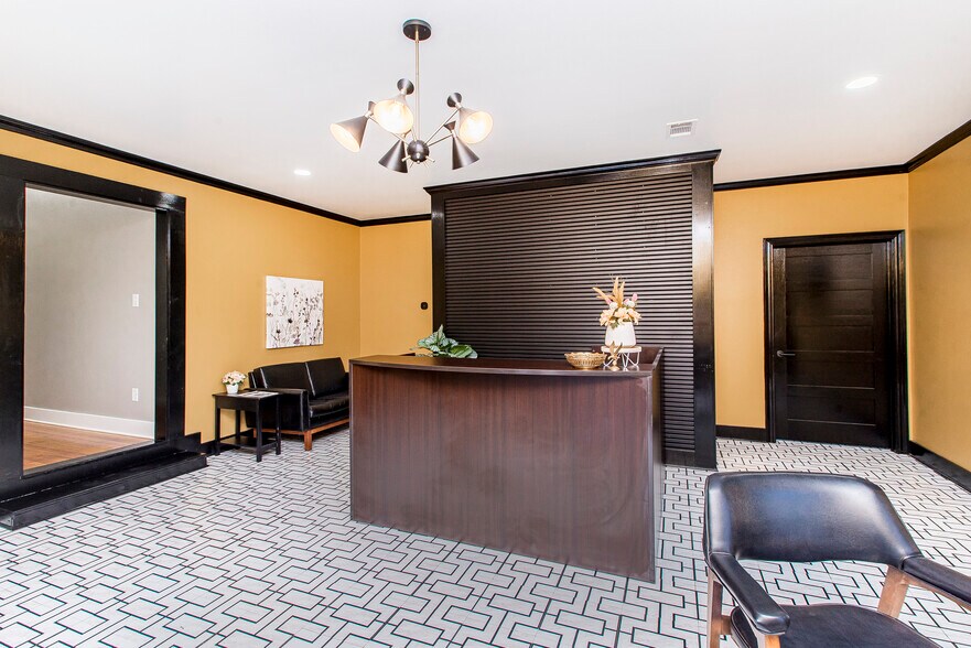 More Photos Of 302 Louisiana Ave, Bogalusa Office For Lease