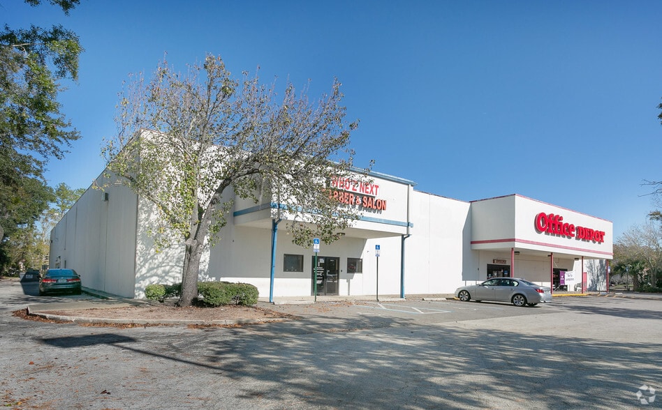 More Photos Of 8653 Baymeadows Rd, Jacksonville Freestanding For Sale