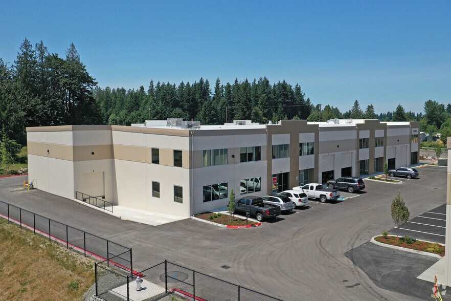 More Photos Of 10007 234th Ave E, Bonney Lake Distribution For Lease