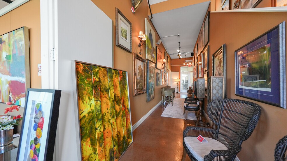 More Photos Of 2265 Bagnell Dam Blvd, Lake Ozark Office For Sale