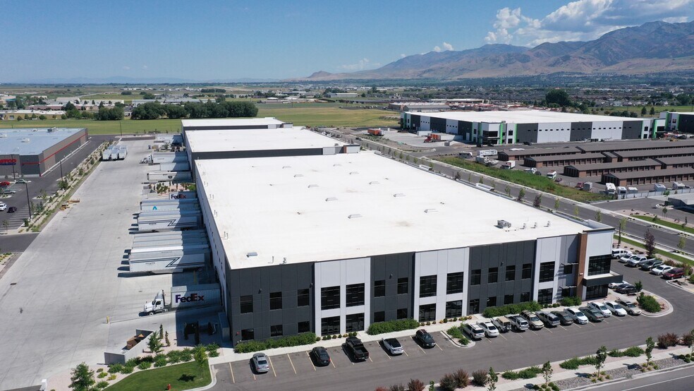 More Photos Of 1000 W 1000 N, Logan Unknown For Lease