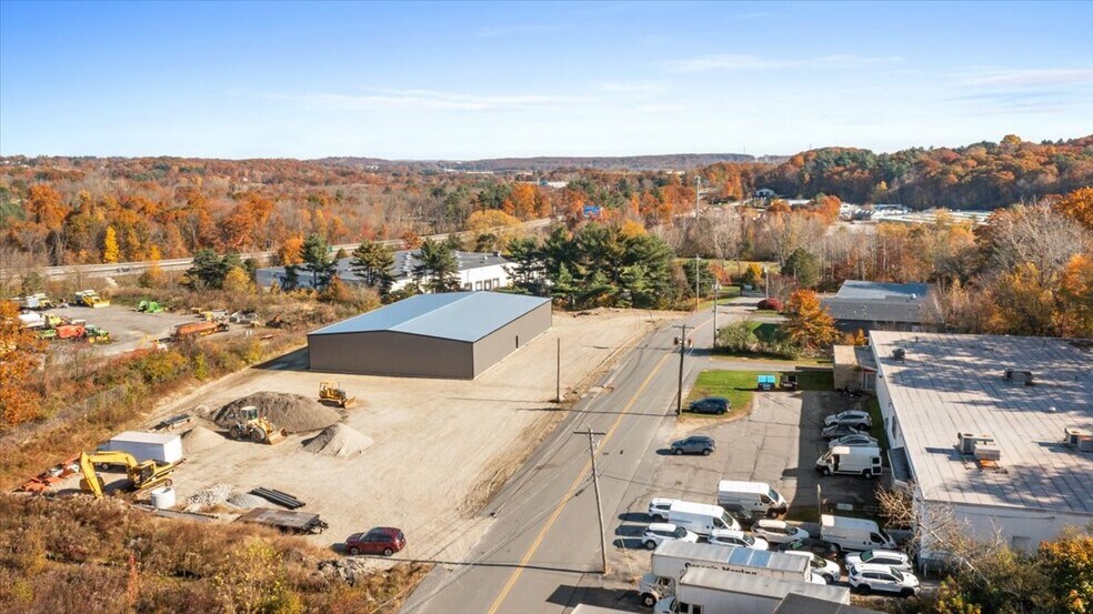 More Photos Of 15 Technology Dr, Auburn Warehouse For Lease