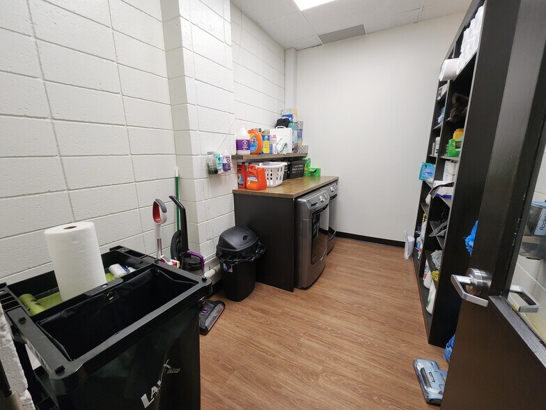 More Photos Of 501 Howell Rd, Greenville Office For Lease