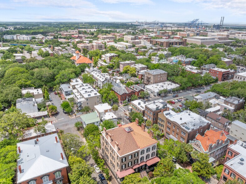 More Photos Of 417 Whitaker St, Savannah Storefront Retail Residential For Sale