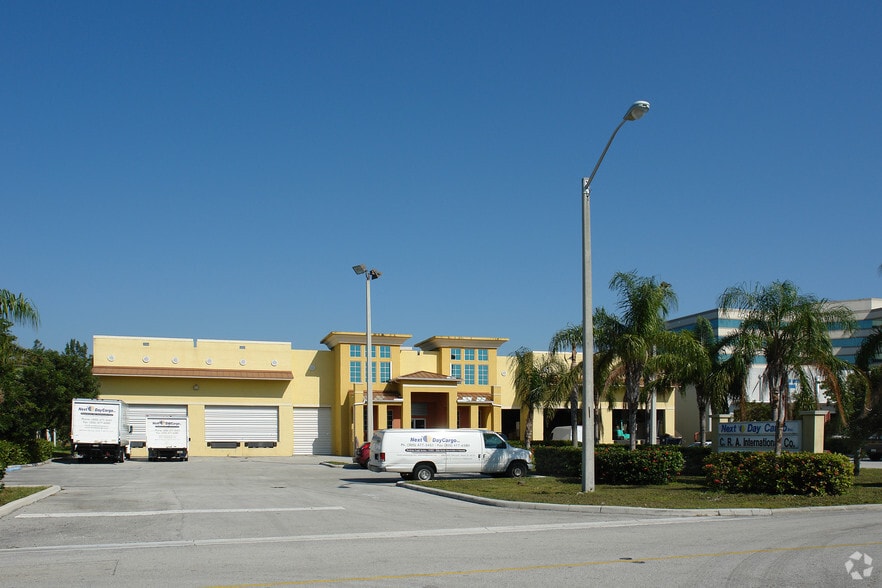 More Photos Of 8805 NW 35th Ln, Miami Light Distribution For Lease