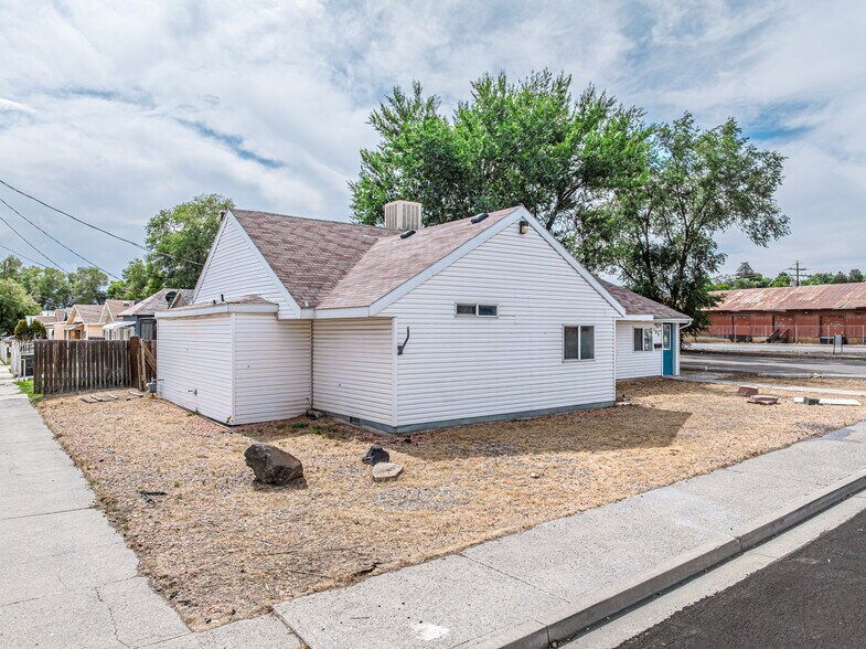 More Photos Of 123 2nd St, Elko Office For Sale