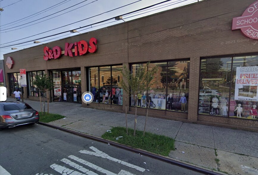 Primary Photo Of 1480 Rockaway Pky, Brooklyn Department Store For Lease