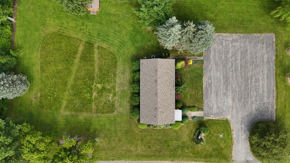 More Photos Of 228 Tom Miller Rd, Plattsburgh Flex For Sale