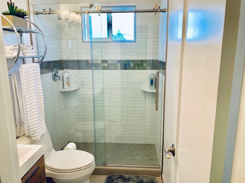 More Photos Of 4073 Gresham St, San Diego Apartments For Sale