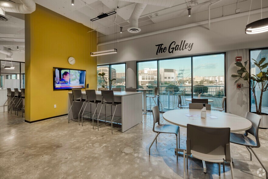 More Photos Of 601 S Harbour Island Blvd, Tampa Coworking Space