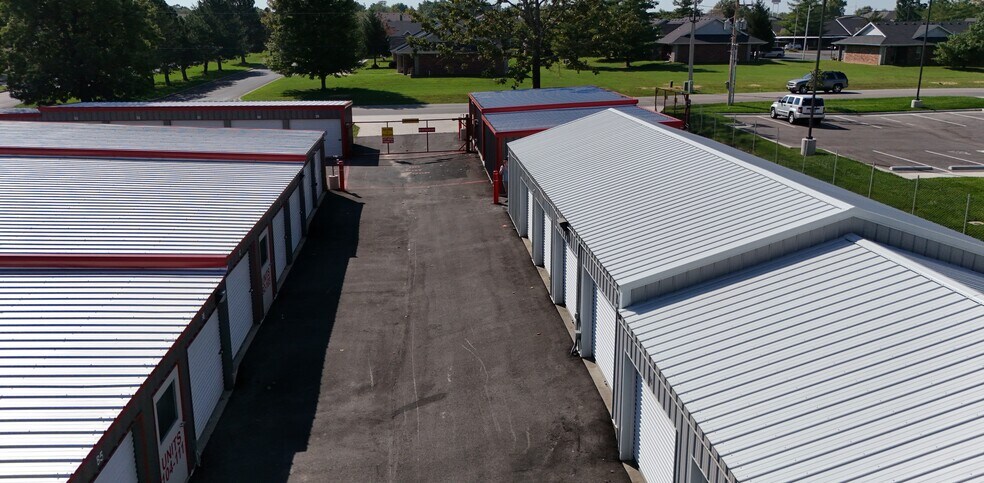 More Photos Of 1061 Banning st, Marshfield Self Storage For Sale