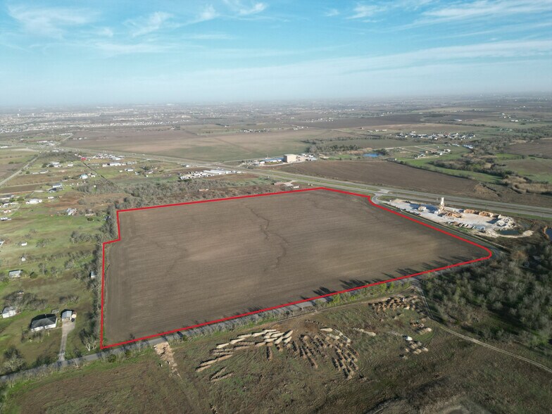 More Photos Of 16023 E US Highway 290, Elgin Land For Sale