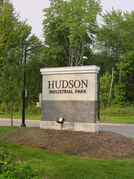 More Photos Of 5675 Hudson Industrial Pky, Hudson Light Manufacturing For Lease