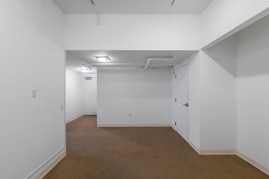 More Photos Of 243 Brannan St, San Francisco Storefront Retail Office For Sale