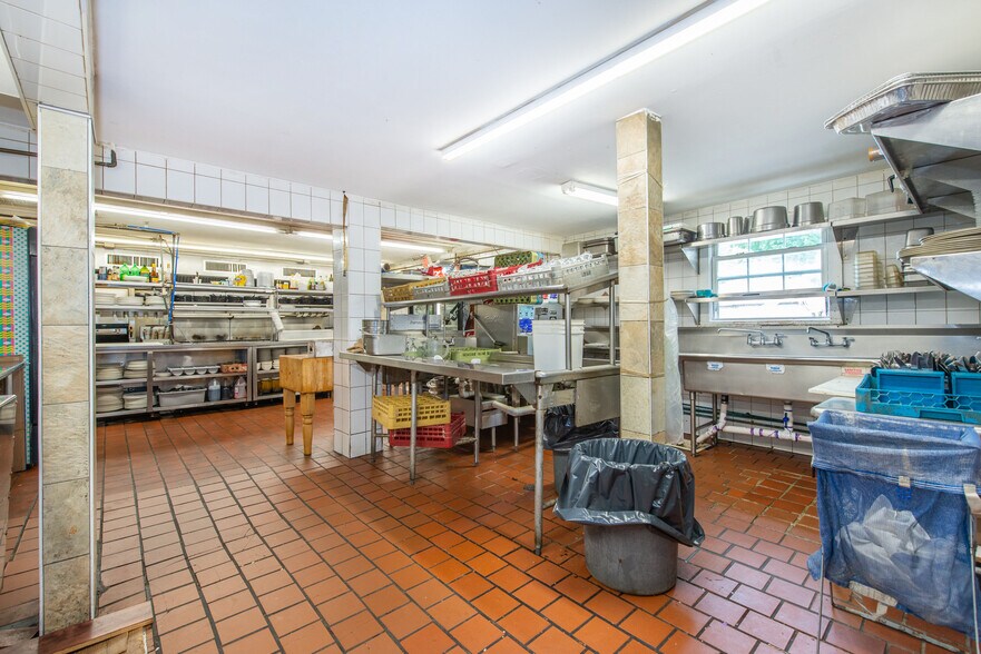 More Photos Of 3673 State Rt 94, Hamburg Restaurant For Sale