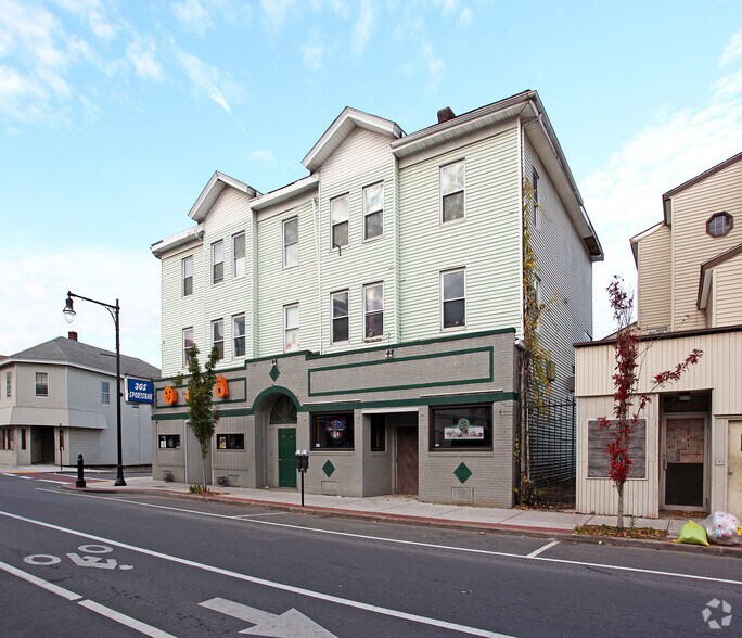 More Photos Of 148-152 Millbury St, Worcester Apartments For Sale