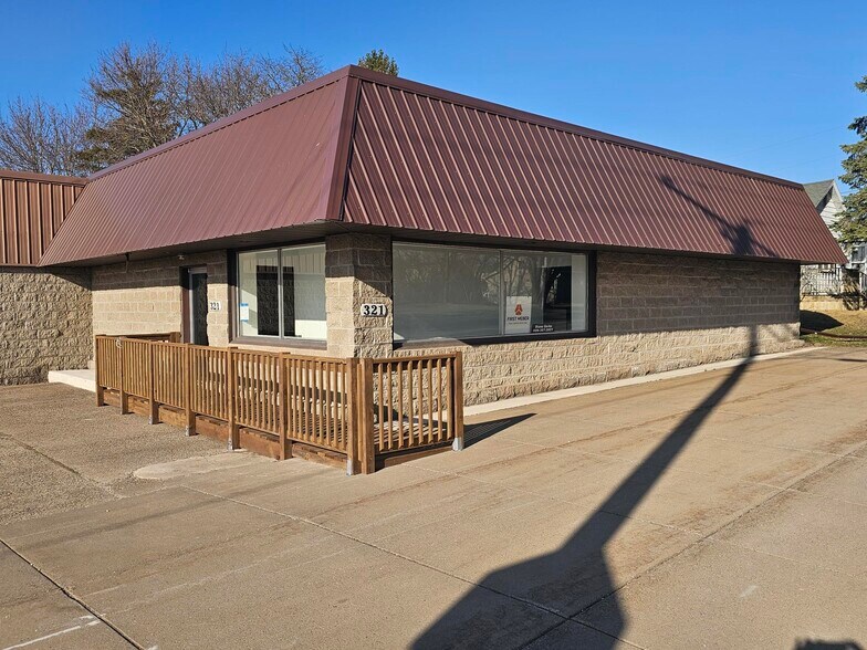 More Photos Of 321 W Clifton St, Tomah General Retail For Sale