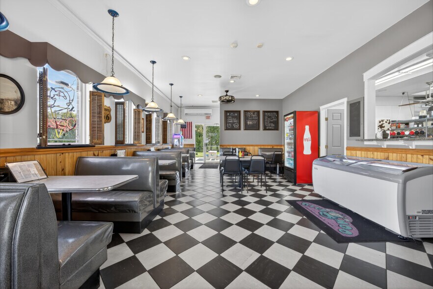 More Photos Of 2693 Community Dr, Bath Restaurant For Sale
