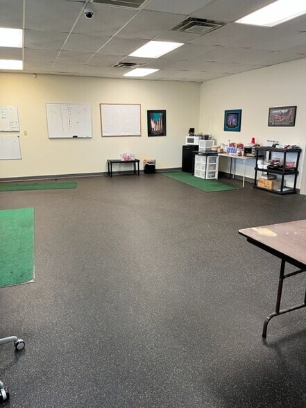 More Photos Of 397 W Main St, Xenia Freestanding For Sale