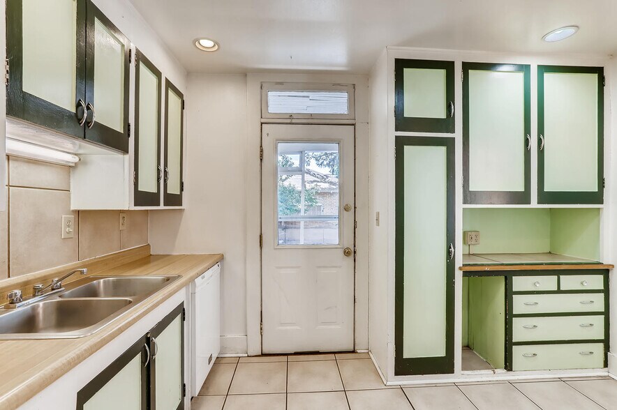 More Photos Of 615-621 Remington St, Fort Collins Apartments For Sale