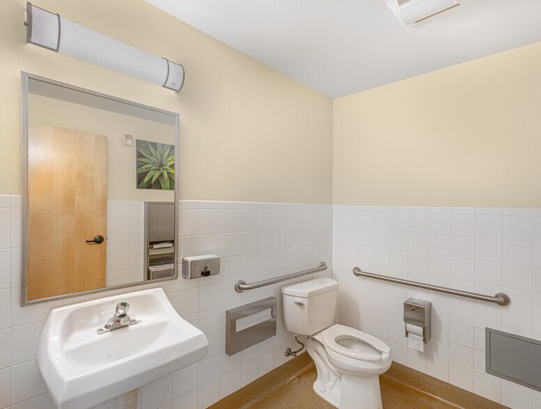 More Photos Of 4863 Old Redwood Hwy, Santa Rosa Office For Sale