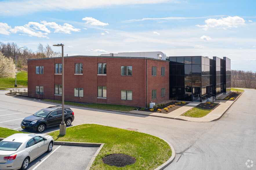 Primary Photo Of 33 Airport Center Dr, New Windsor Office For Lease