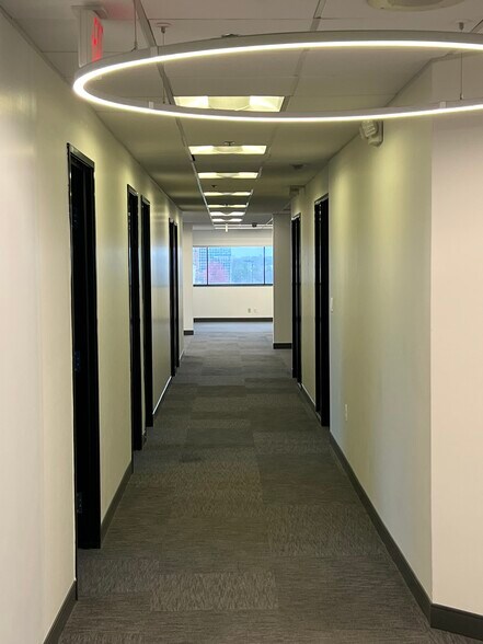 More Photos Of 28400 Northwestern Hwy, Southfield Office For Lease