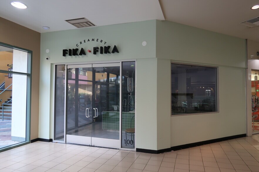 More Photos Of 520-550 Deep Valley Dr, Rolling Hills Estates Unknown For Lease