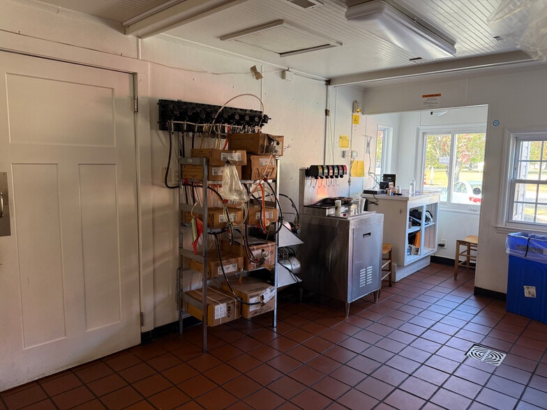 More Photos Of 1013 S Main St, Landis Restaurant For Sale