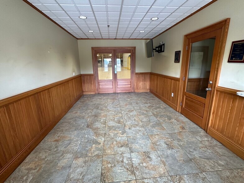 More Photos Of 625 66th Ave SW, Vero Beach Manufacturing For Sale