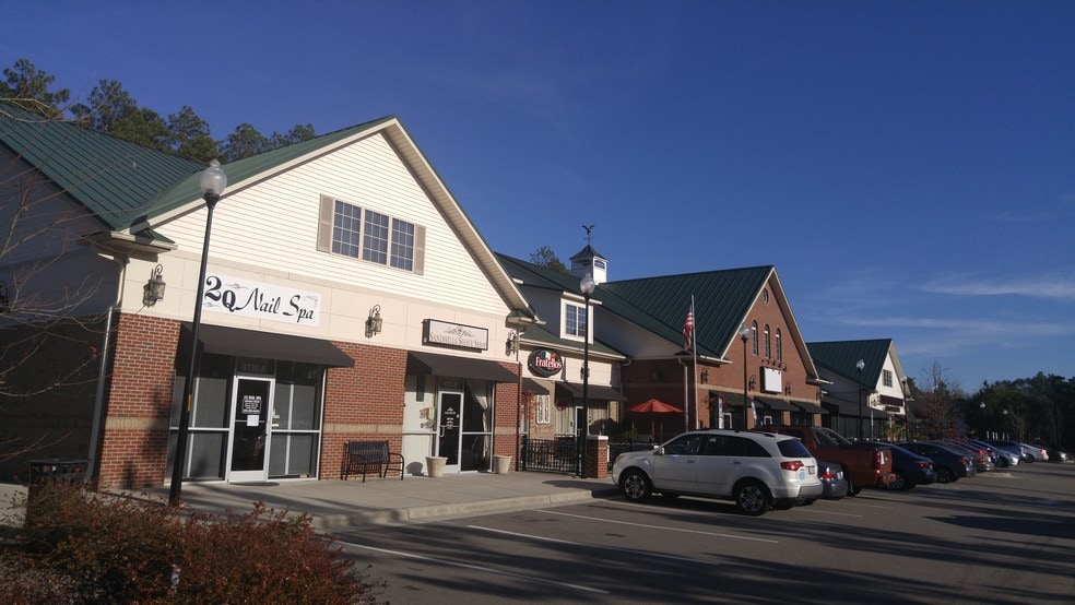 More Photos Of 9735 US 15-501 Hwy, Pinehurst Storefront For Lease