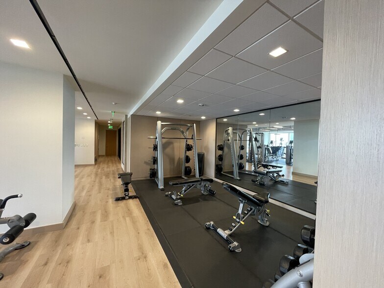 More Photos Of 401 Congress Ave, Austin Office For Lease