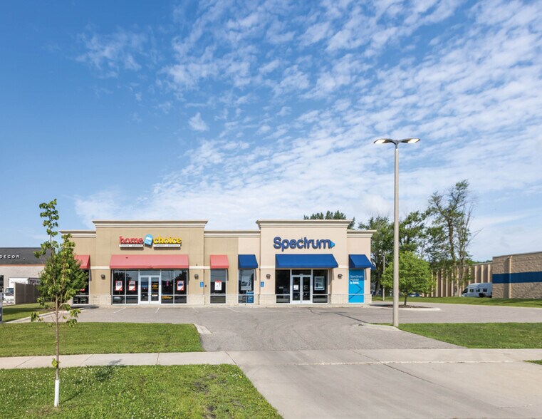 More Photos Of 2560 1st St S, Willmar General Retail For Sale
