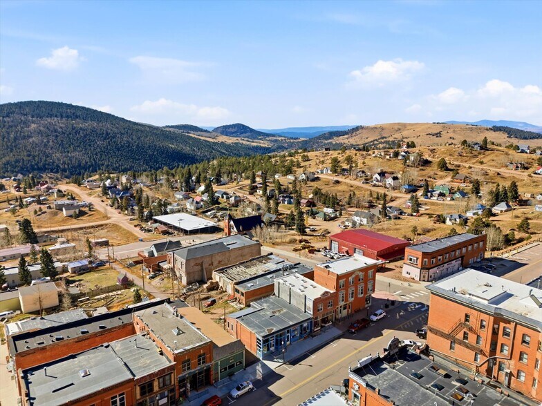 More Photos Of 310 Victor Ave, Victor General Retail For Sale