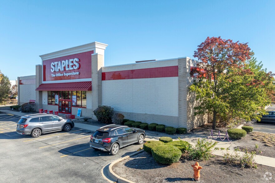 More Photos Of 1552 S Route 59, Naperville Freestanding For Sale