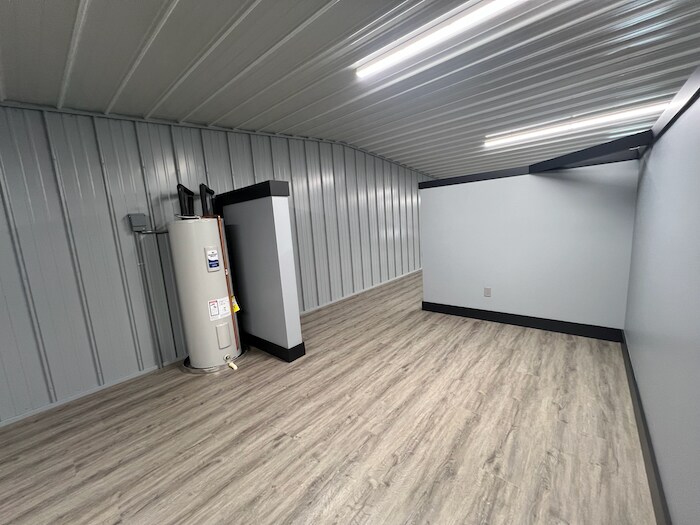 More Photos Of 8932 Moeller Dr, Harbor Springs Specialty For Sale