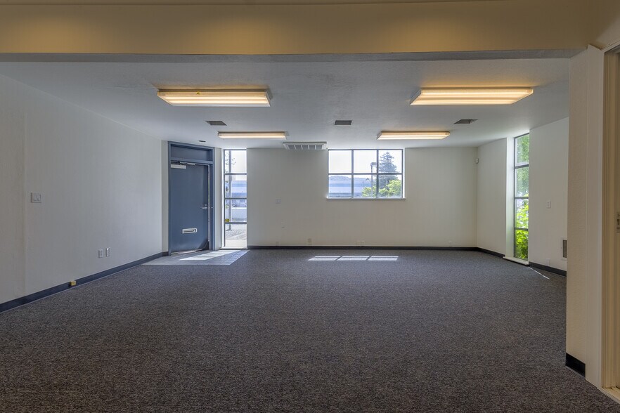 Primary Photo Of 2995 Dutton Ave, Santa Rosa Warehouse For Lease