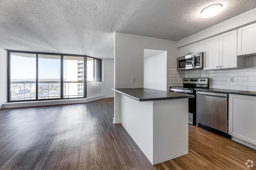 More Photos Of 340 Colborne St, London Apartments For Lease