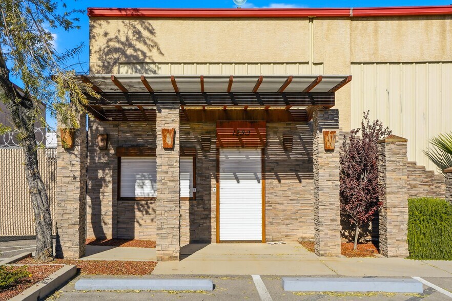 Primary Photo Of 1280 Rockpebble Ave, North Las Vegas Light Manufacturing For Lease