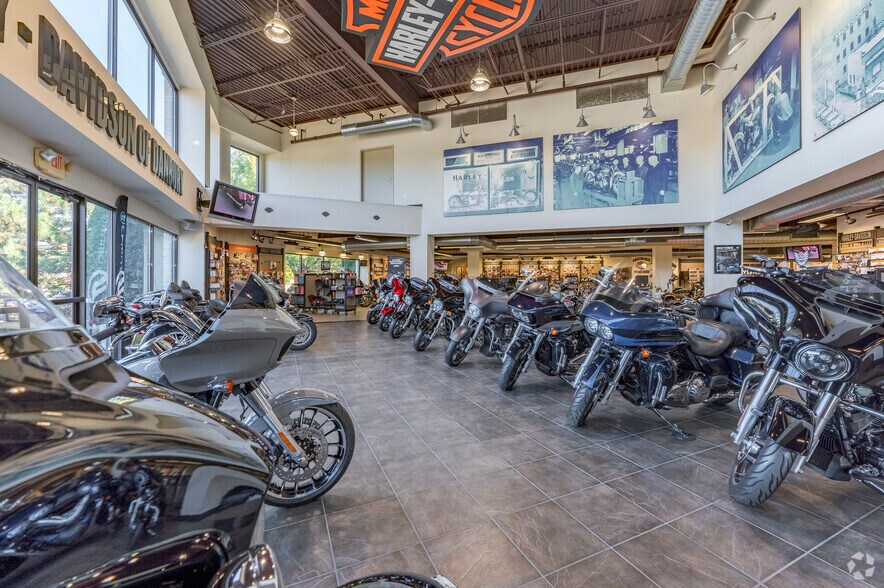 More Photos Of , Danbury General Retail For Sale