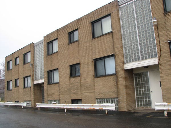 Primary Photo Of 4467 Lee Rd, Cleveland Apartments For Sale