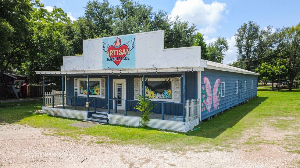 More Photos Of 1255 W Highway 6, Alvin Freestanding For Sale