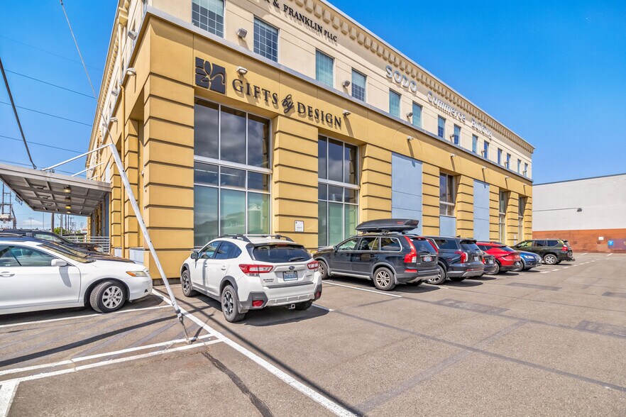 More Photos Of 66 S Hanford St, Seattle Showroom For Lease