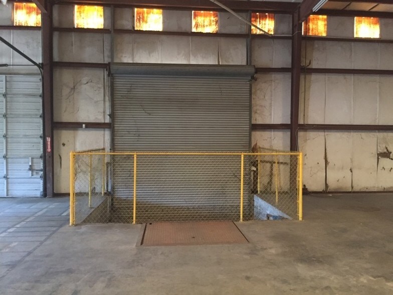 More Photos Of 210 W Washington St, Dothan Warehouse For Sale