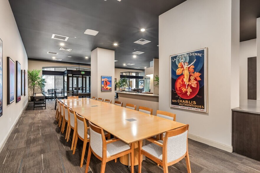 More Photos Of 1801 Market St, Philadelphia Office For Lease