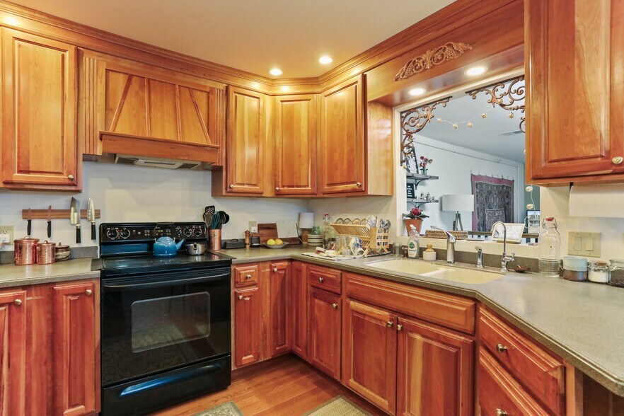 More Photos Of 14111-14113 Pennsylvania Ave, Hagerstown Freestanding For Sale