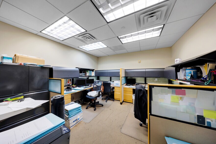 More Photos Of 1805 Ponce de Leon Blvd, Coral Gables Medical For Sale