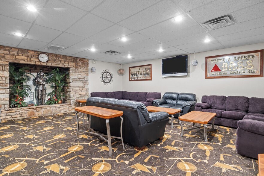 More Photos Of 209 Shewell Ave, Doylestown Restaurant For Sale