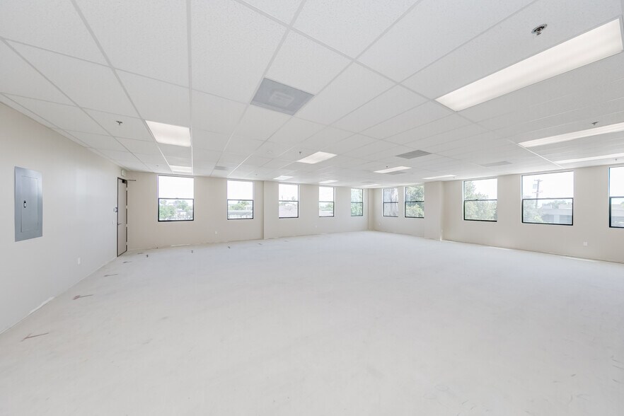 More Photos Of 1320 E Las Tunas Dr, San Gabriel Medical For Lease